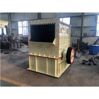 如何選擇箱式破碎機廠家