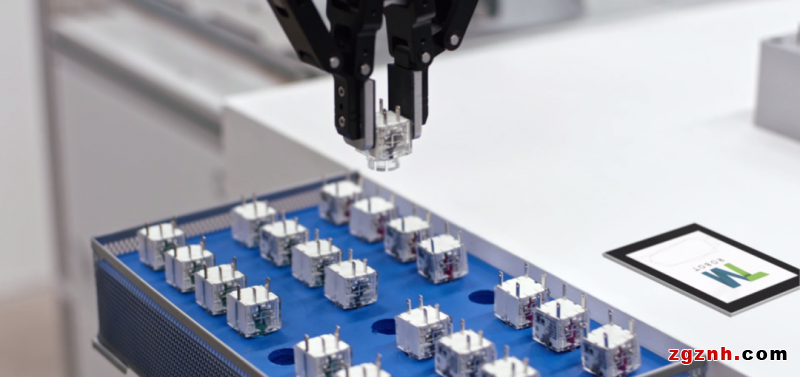 歐姆龍協(xié)作機器人在生物醫(yī)療樣品搬運上的應用