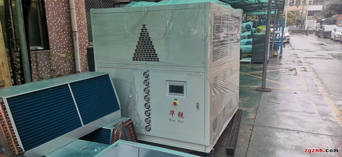 華銳40P風(fēng)冷冷水機2